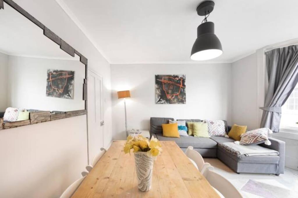 Heart Of The Beautiful Old Town Apartment เฮสติงส์ ภายนอก รูปภาพ